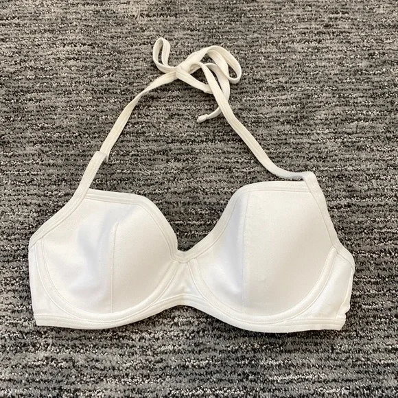 Victoria’s Secret Underwire Bikini top - Picture 1 of 1